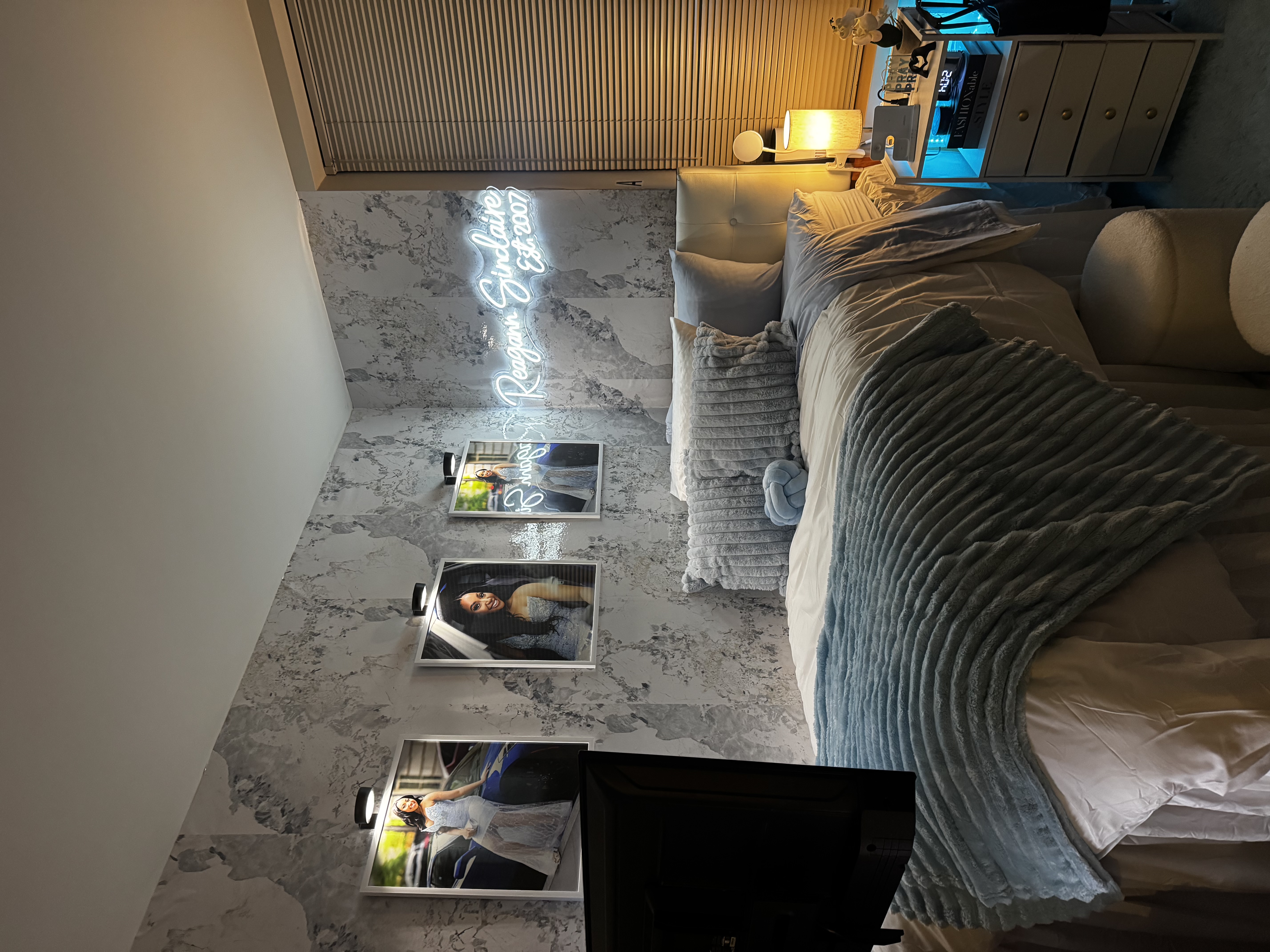 Reagann's design divine room set up