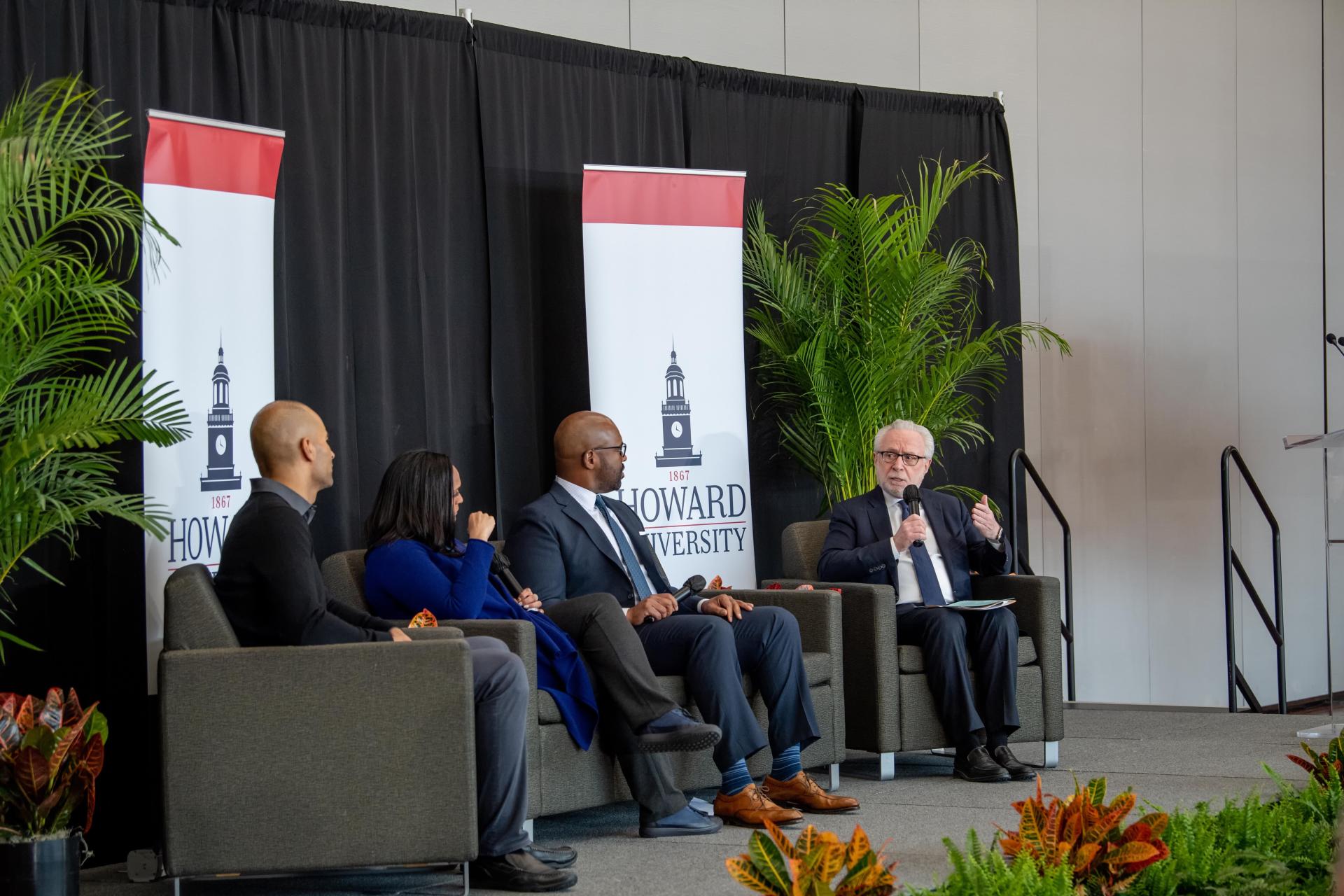 CNN Anchors Wolf Blitzer, Victor Blackwell Bring Seasoned Journalists, Media Professionals to Howard’s Campus